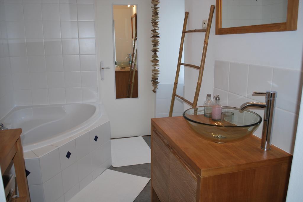 La Petite Boire - Chambres D'Hotes Pres D'Angers Murs-Erigne Rum bild
